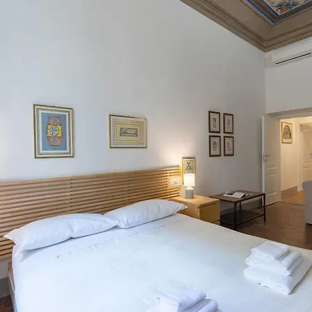 Pitti Suite-hosted By Sweetstay Apartamento Florença