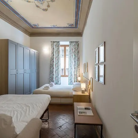 Pitti Suite-hosted By Sweetstay Apartamento